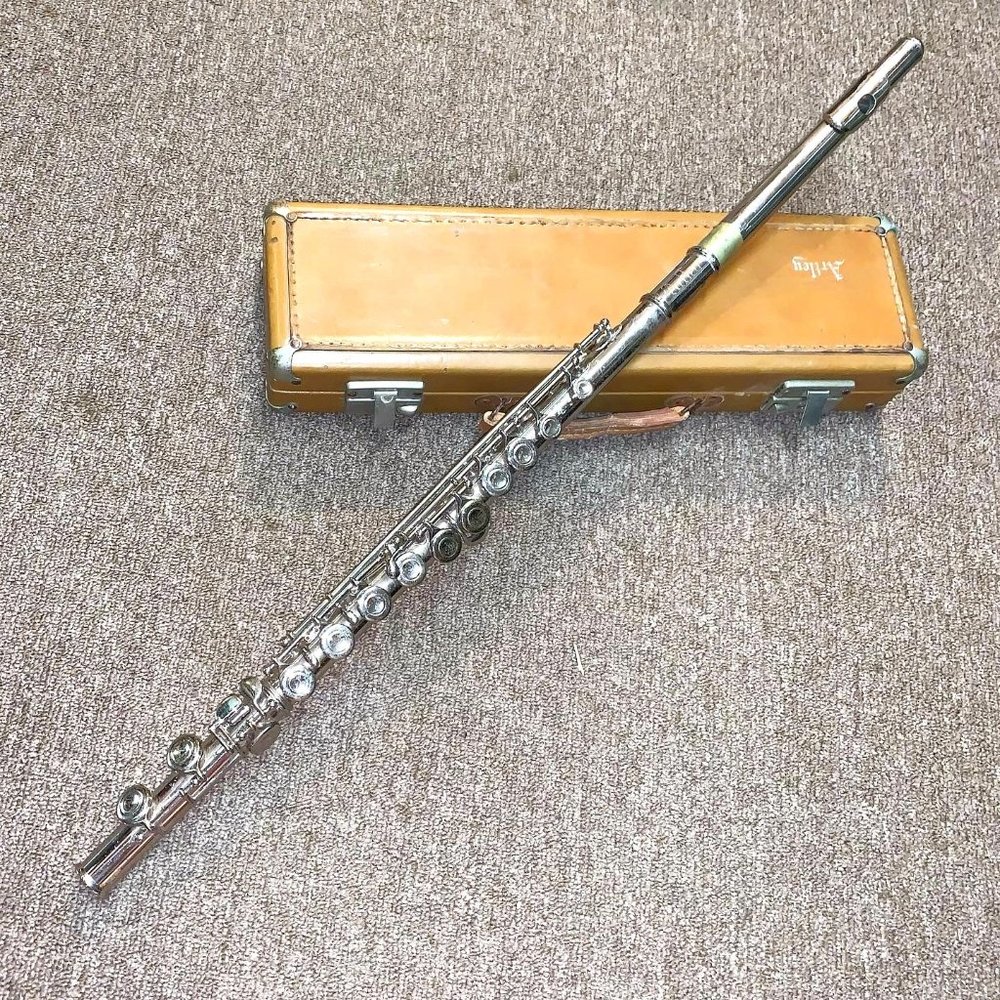 Vintage 1970s Artley Flute, Closed-Hole